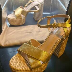 Gianvito Rossi Bebe Metallic Gold Leather and Raffia Platform Sandals